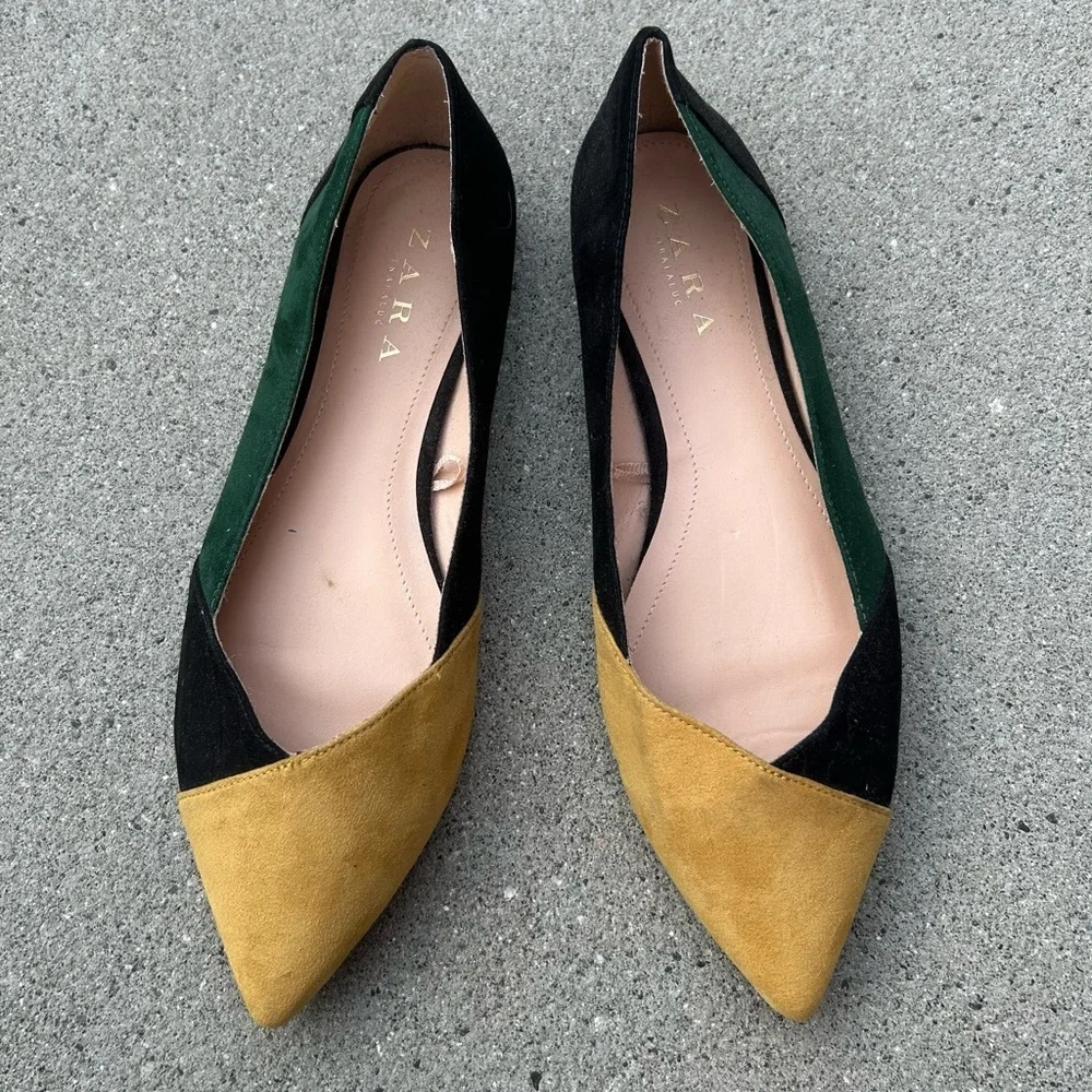 Zara Black and Green Flats with Color-Block‎ Design